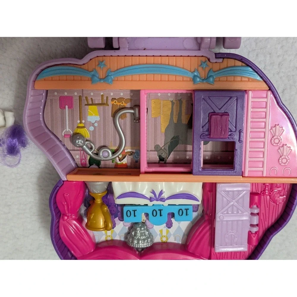 Polly Pocket Jumpin Style Pony Compact Mattel 2020 With 2 Figures And 2 Horses